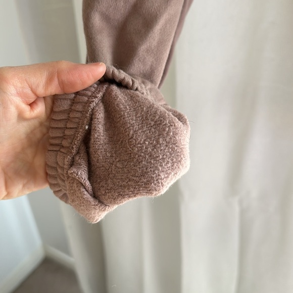 Girlfriend Collective Joggers - Part of Matching Set - Picture 4 of 7